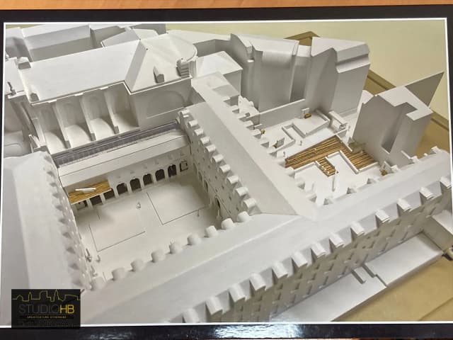 Conception d’une galerie d’exposition et d’un centre de documentation media 50